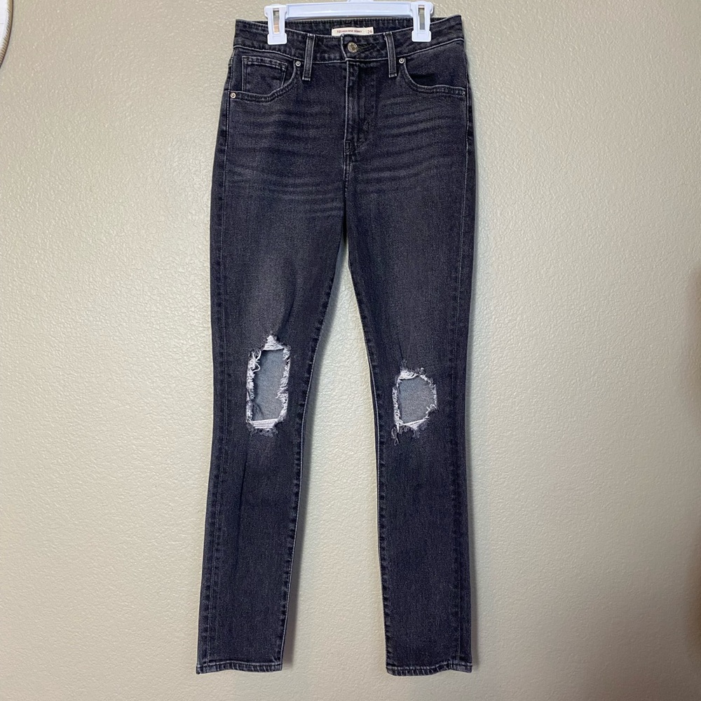 Levi’s 721 High Rise Skinny Distressed Jeans